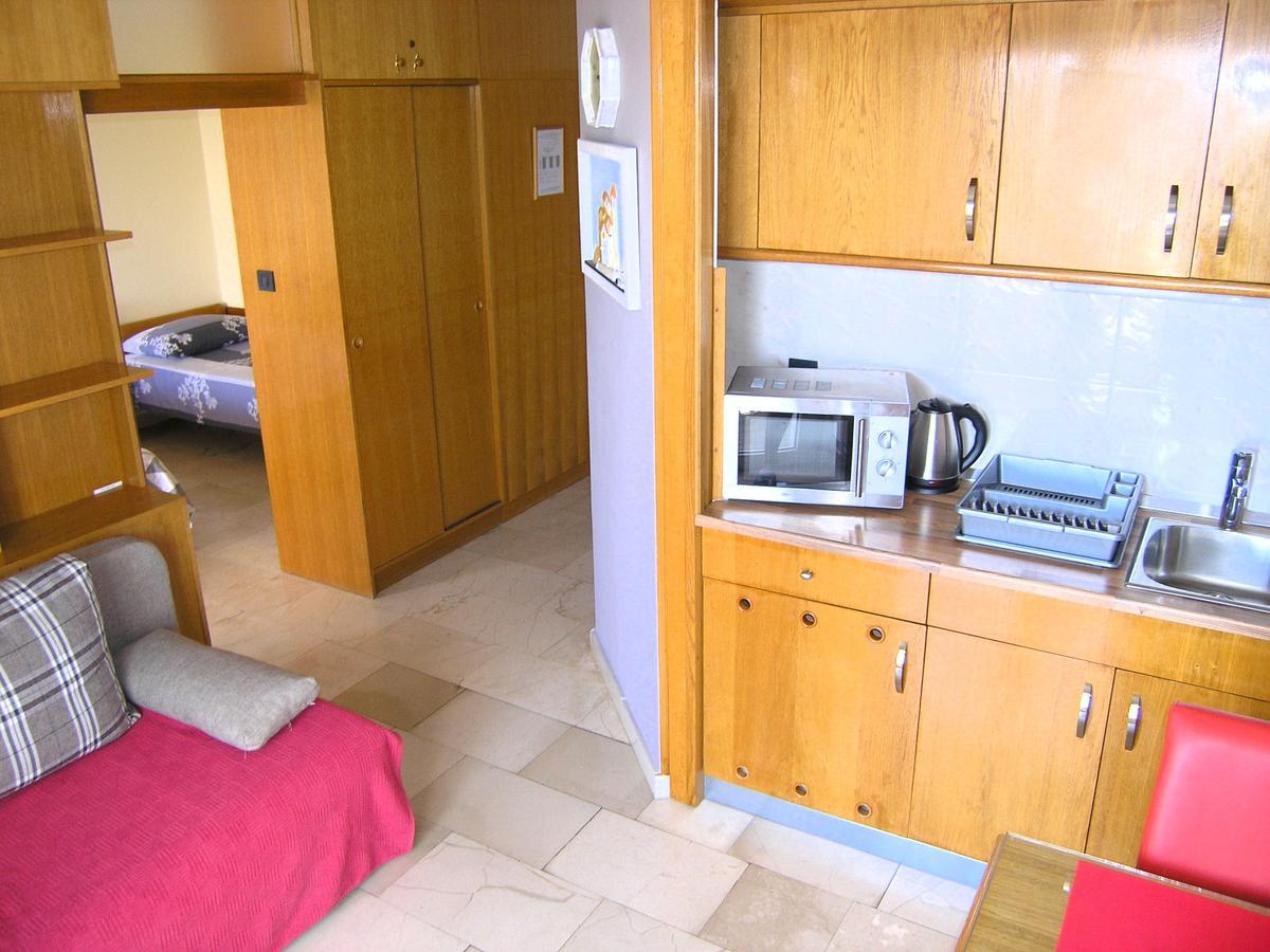 Apartments Oribella クルク エクステリア 写真