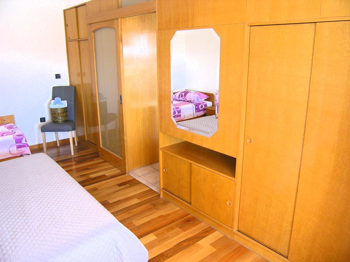 Apartments Oribella クルク エクステリア 写真
